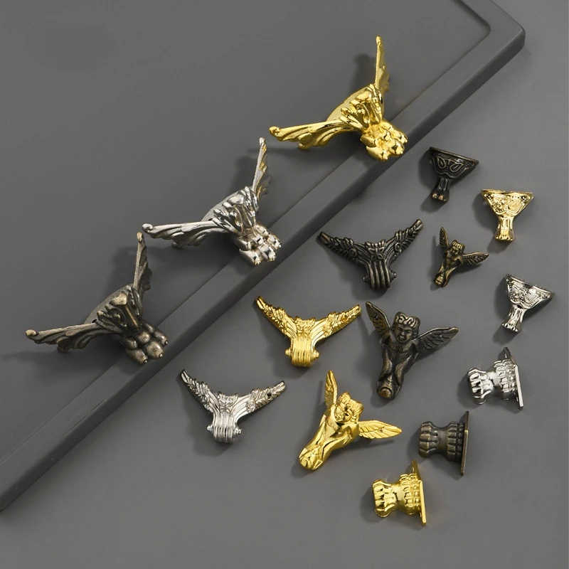 8pcs Antique Corner Brackets Z - Furniture Hardware Supply avaliação e preço